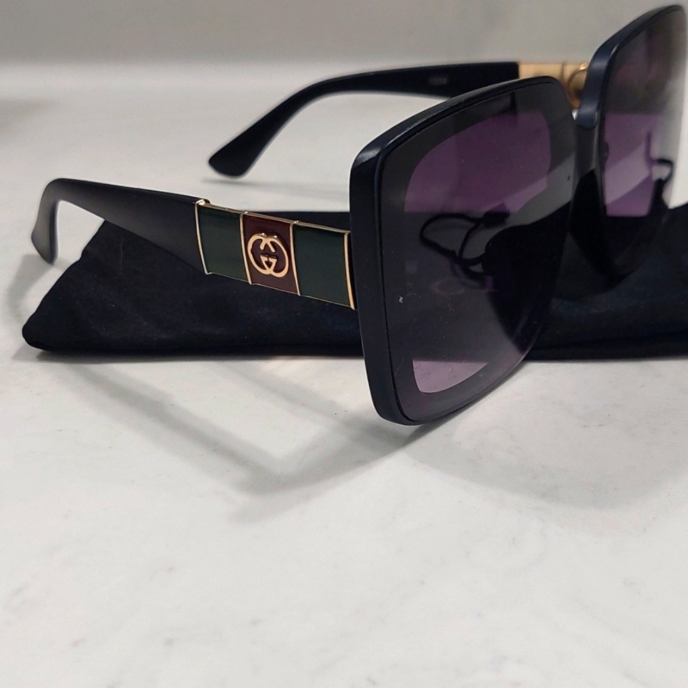Matte Black GG Sunnies